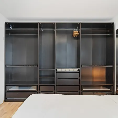 Appartement Modern 1-br With Balcony In Cessange *