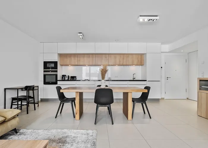 Modern 1-br With Balcony In Cessange 아파트 룩셈부르크