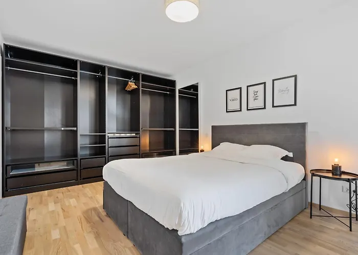 Modern 1-br With Balcony In Cessange Apartment *