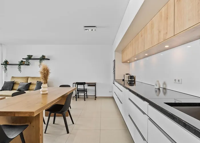 Modern 1-br With Balcony In Cessange Apartment *