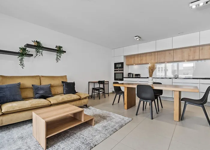 Modern 1-br With Balcony In Cessange 룩셈부르크