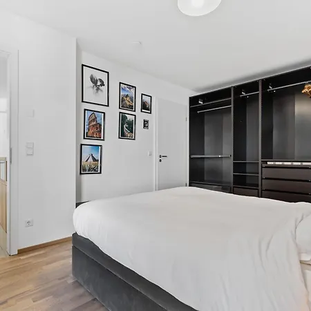 Modern 1-br With Balcony In Cessange 아파트 *