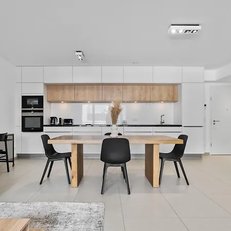 Modern 1-br With Balcony In Cessange 아파트 룩셈부르크