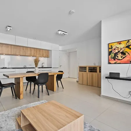 아파트 Modern 1-br With Balcony In Cessange 룩셈부르크