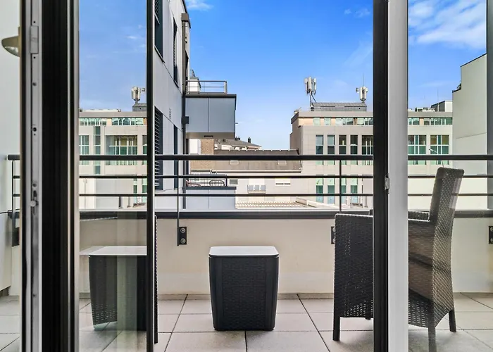 아파트 Modern 1-br With Balcony In Cessange